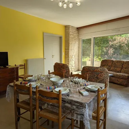 Maison Confortable Avec Jardin Privatif, Internet, Parking - Fr-1-653-112 Agris