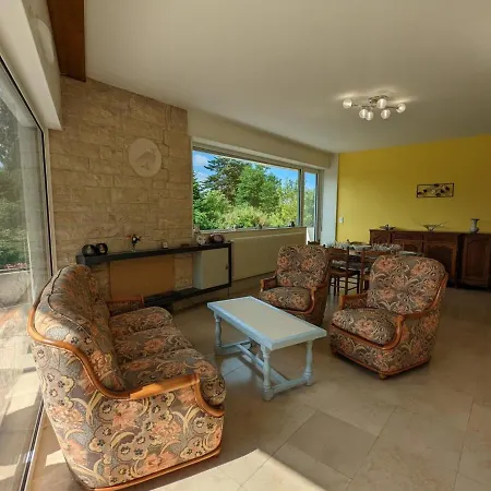 Maison Confortable Avec Jardin Privatif, Internet, Parking - Fr-1-653-112 Agris