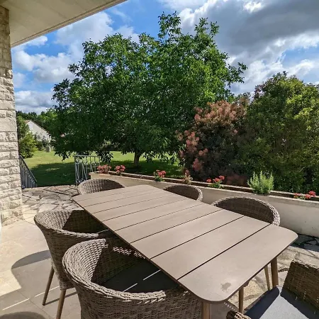 Prázdninový dům Maison Confortable Avec Jardin Privatif, Internet, Parking - Fr-1-653-112 Agris