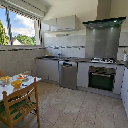 Maison Confortable Avec Jardin Privatif, Internet, Parking - Fr-1-653-112 *