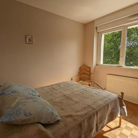 Maison Confortable Avec Jardin Privatif, Internet, Parking - Fr-1-653-112 Holiday home